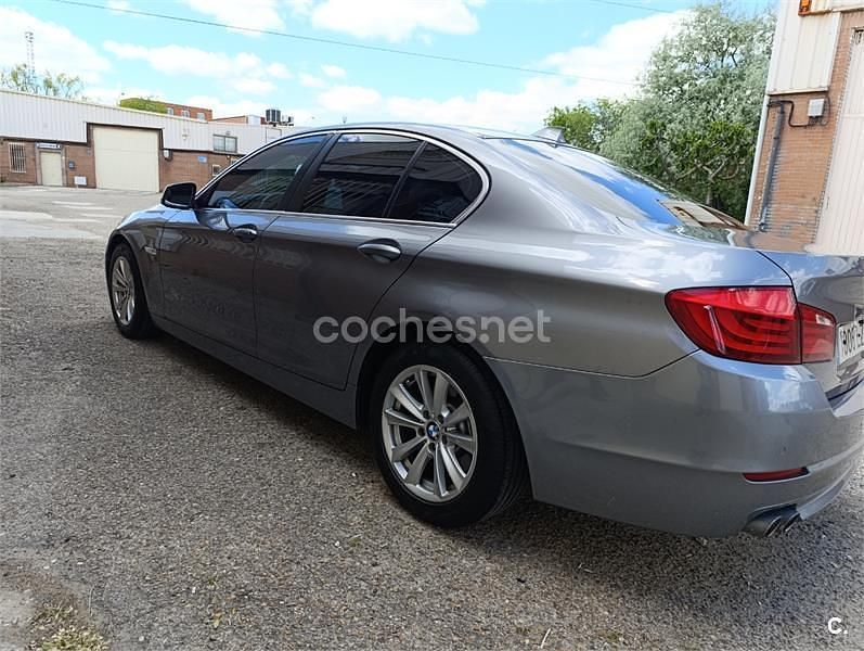 Usado BMW 520 Efficient Dynamics 184 CV (135 kW) 2012 Gris / plata Berlina