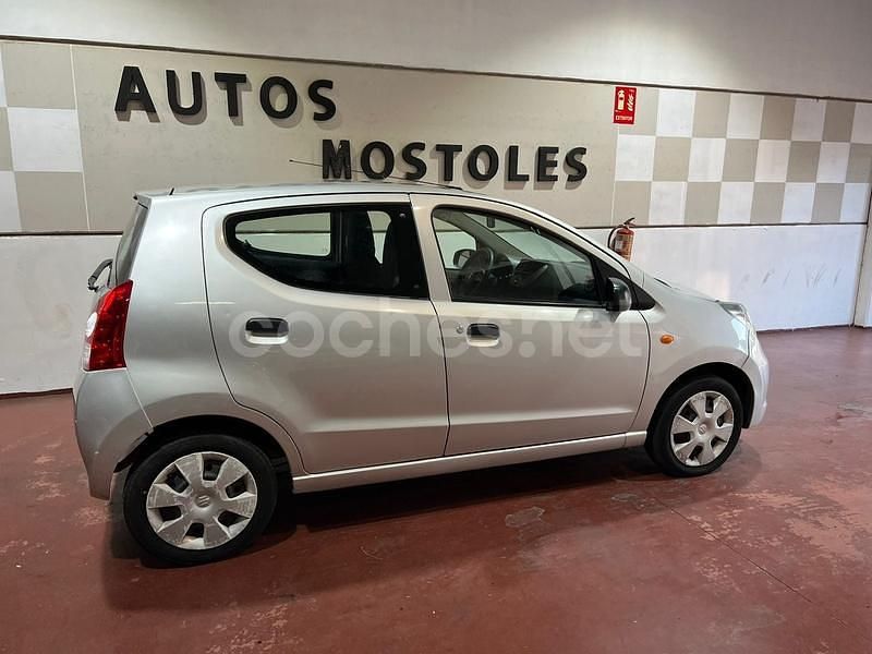Usado Suzuki Alto GL 68 CV (50 kW) 2011 Gris / plata Utilitario