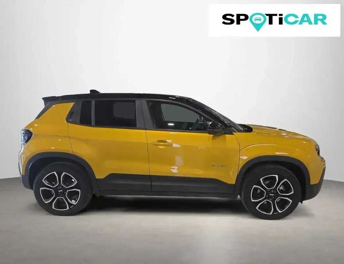 Käytetty Jeep Avenger EV Summit 114 kW (156 HP) 2025 Punainen Katumaasturi