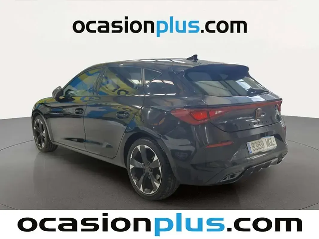 Usado Cupra Leon 150 HP (110 kW) 2023 Preto Citadino
