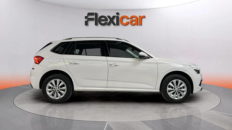 Usado Skoda Kamiq Ambition 110 CV (80 kW) 2021 Blanco SUV