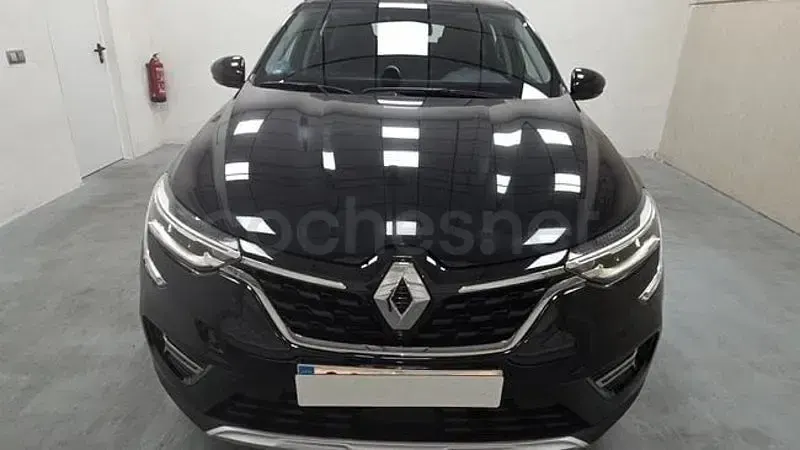 Usado Renault Arkana Intens 145 CV (106 kW) 2022 Negro SUV