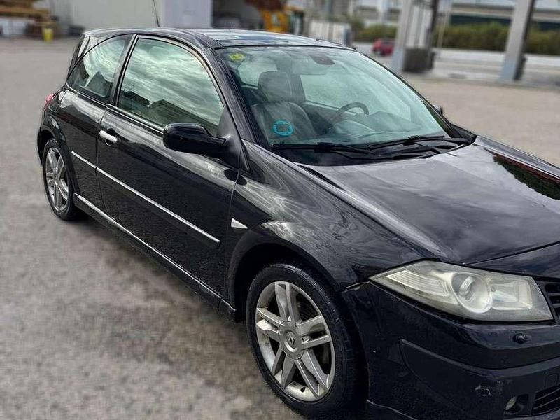 Usado Renault Mégane II Dynamique 160 CV (117 kW) 2007 Negro Berlina