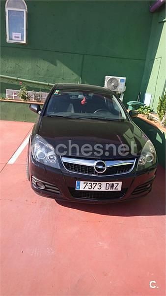 Usado Opel Vectra GTS 150 CV (110 kW) 2006 Negro Berlina