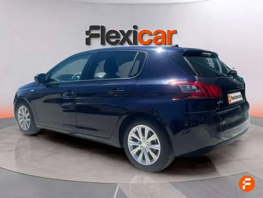 Usado Peugeot 308 Style 131 CV (96 kW) 2020 Azul Berlina