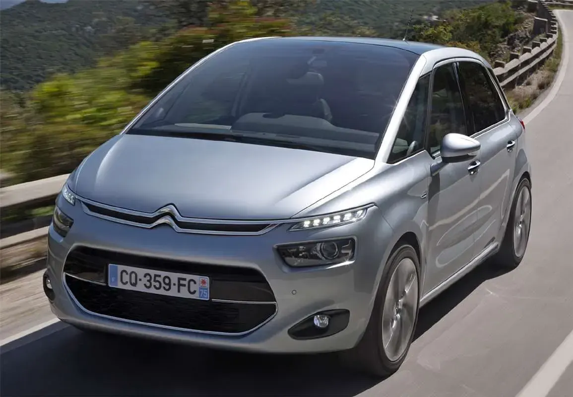 Usado Citroën C4 Picasso Feel 131 CV (96 kW) 2017 Gris / plata Monovolumen