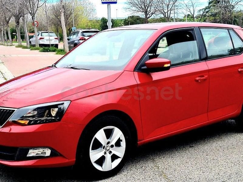 Usado Skoda Fabia Ambition 110 CV (80 kW) 2018 Rojo Berlina