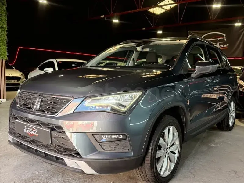 Usado Seat Ateca XCELLENCE 150 CV (110 kW) 2018 Gris / plata SUV