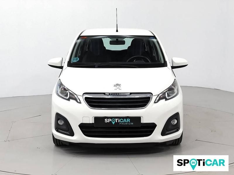 Usado Peugeot 108 Active 72 CV (52 kW) 2021 Blanco