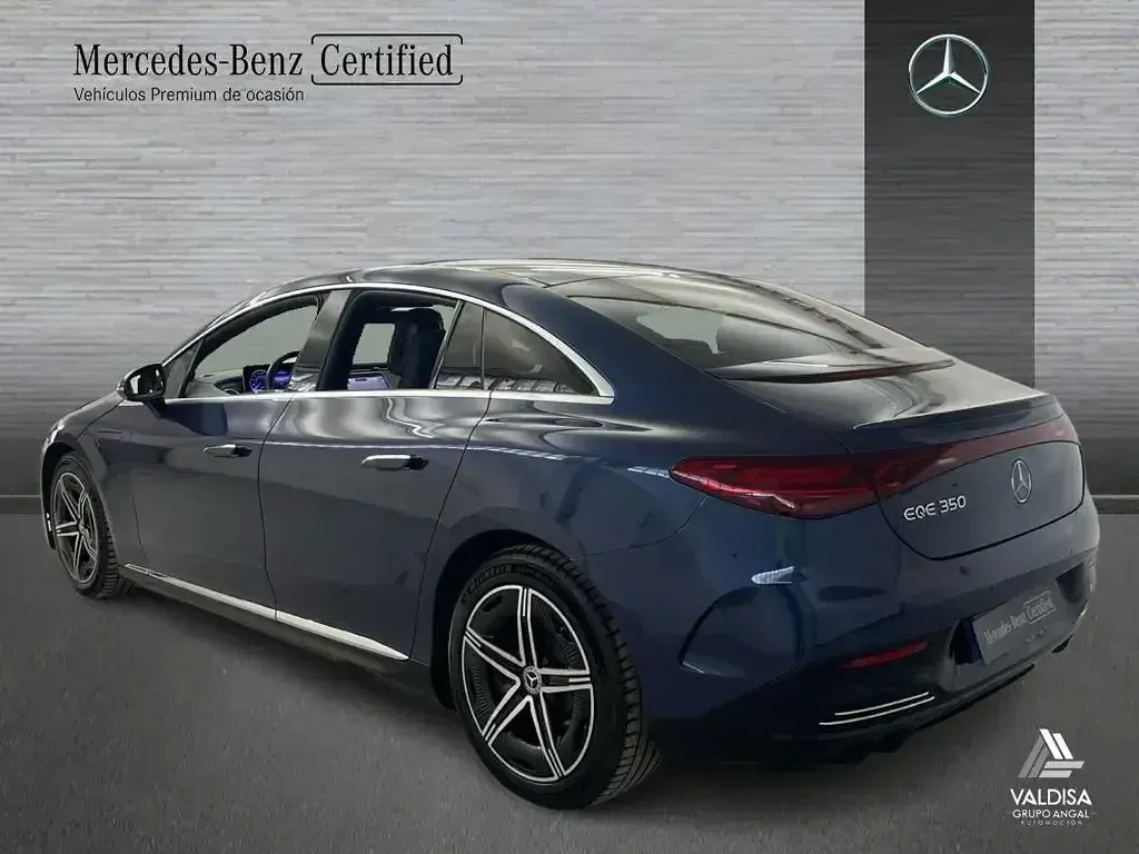 Usado Mercedes EQE350 Edition 214 kW (292 CV) 2024 Azul sodalita Berlina