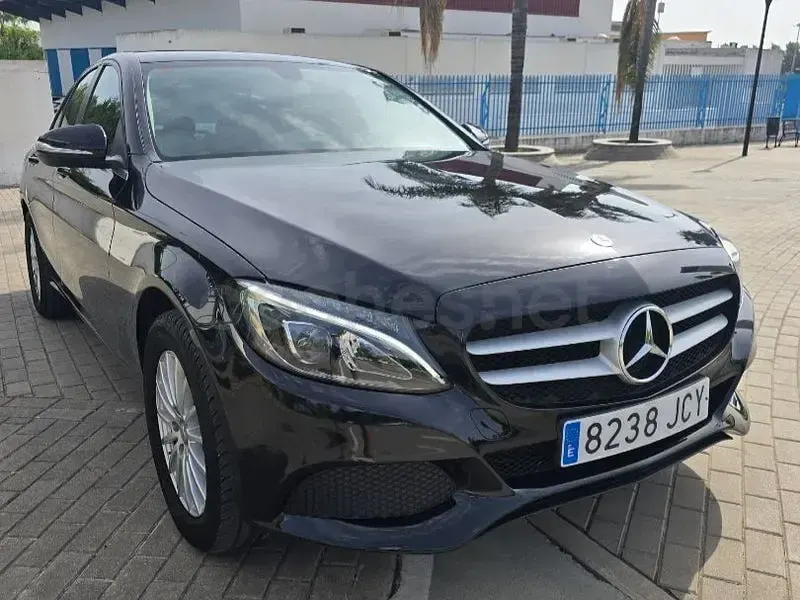 Usado Mercedes C220 170 CV (125 kW) 2015 Negro Berlina