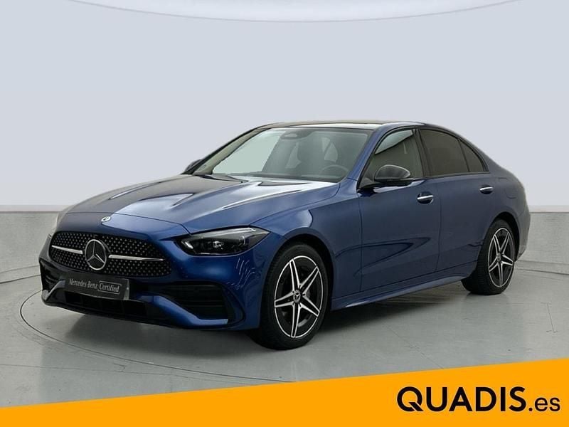 Azul espectral Usado 2024 Mercedes C300e AMG line Berlina | 45.900 € (Super precio) - Imagen 1/4