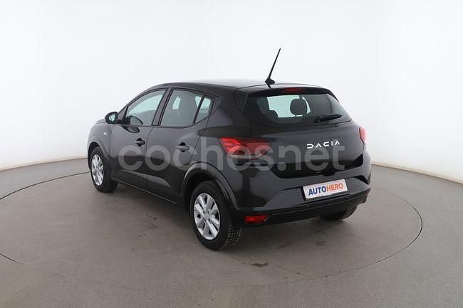 Usado Dacia Sandero Expression 91 CV (66 kW) 2023 Negro Utilitario