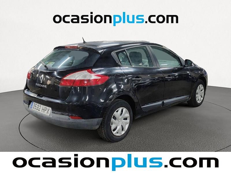 Usado Renault Mégane III Authentique 101 CV (74 kW) 2013 Negro Utilitario