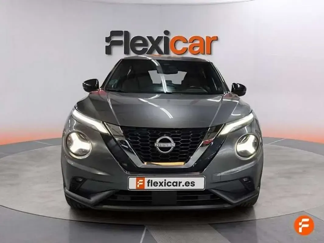 Usado Nissan Juke N-Connecta 114 CV (83 kW) 2024 Gris SUV