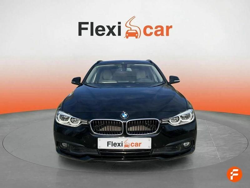 Usado BMW 320 190 CV (139 kW) 2017 Azul Familiar