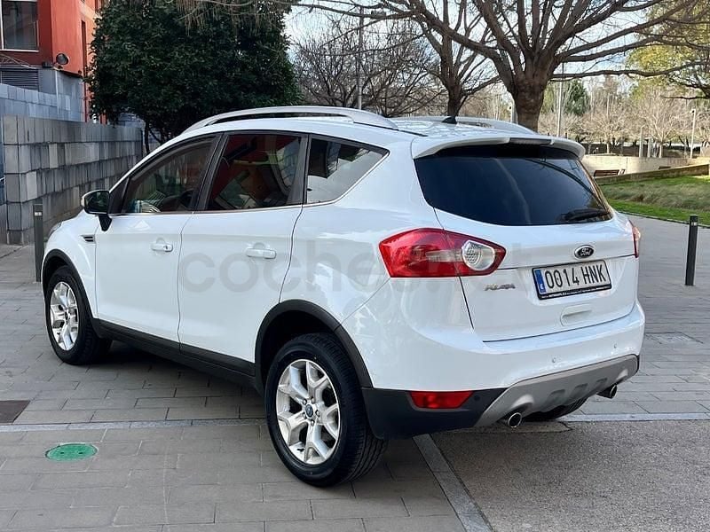 Usado Ford Kuga Titanium 140 CV (102 kW) 2012 Blanco SUV
