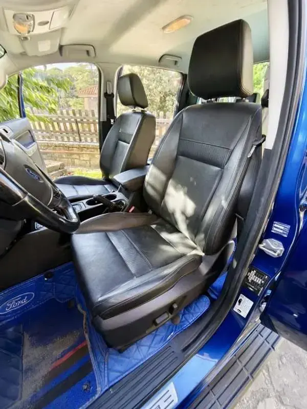 Usado Ford Ranger Limited 170 CV (125 kW) 2021 Azul Pickup/Camioneta