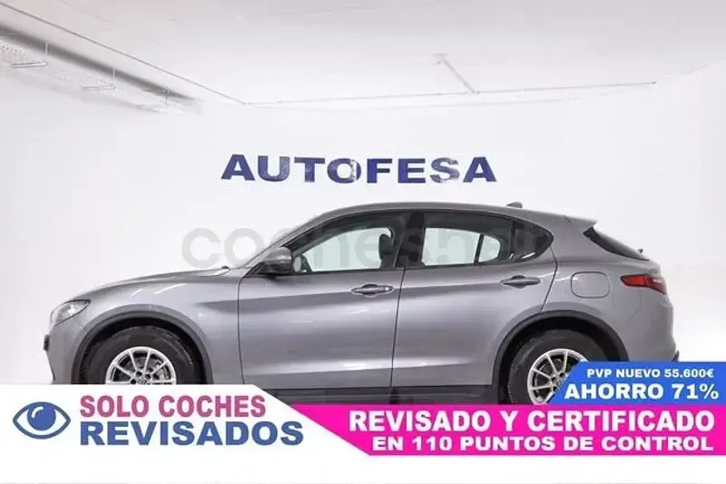 Usado Alfa Romeo Stelvio 160 CV (117 kW) 2019 Gris / plata SUV