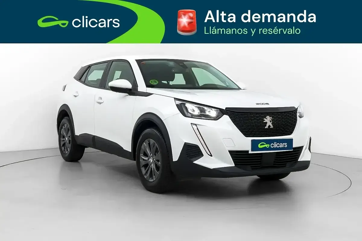 Usado Peugeot 2008 Active 110 CV (80 kW) 2021 Blanco SUV