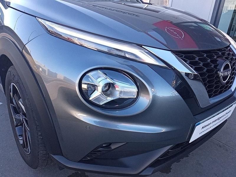 Usado Nissan Juke N-Connecta 114 CV (83 kW) 2024 Gris SUV