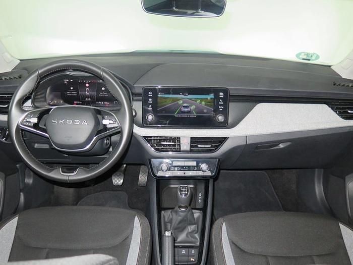 Usado Skoda Kamiq Selection 115 CV (84 kW) 2025 Blanco SUV
