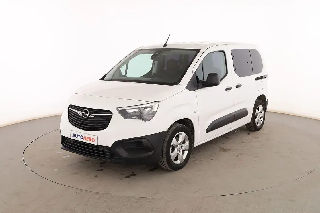 Usado Opel Combo Life 102 CV (75 kW) 2021 Monovolumen