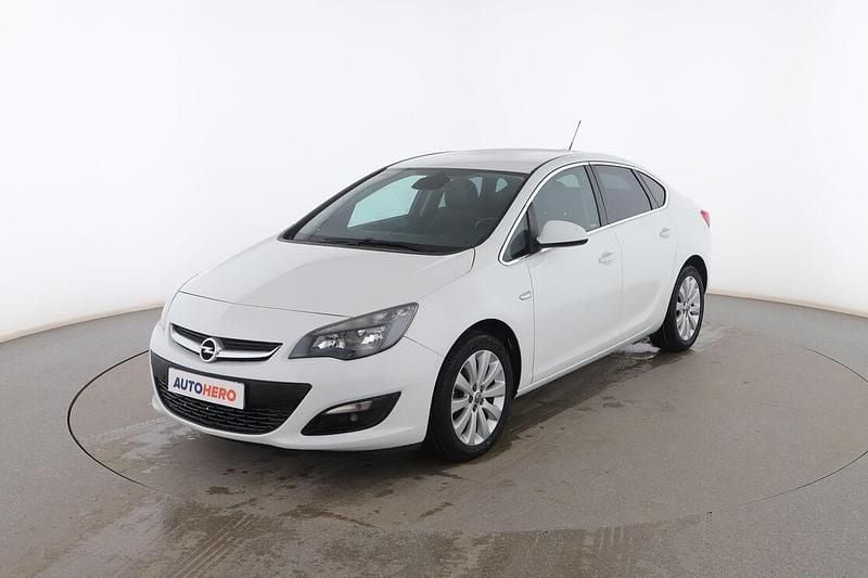 Blanco Usado 2016 Opel Astra Elegance Berlina | 10.199 € (Precio justo) - Imagen 1/3