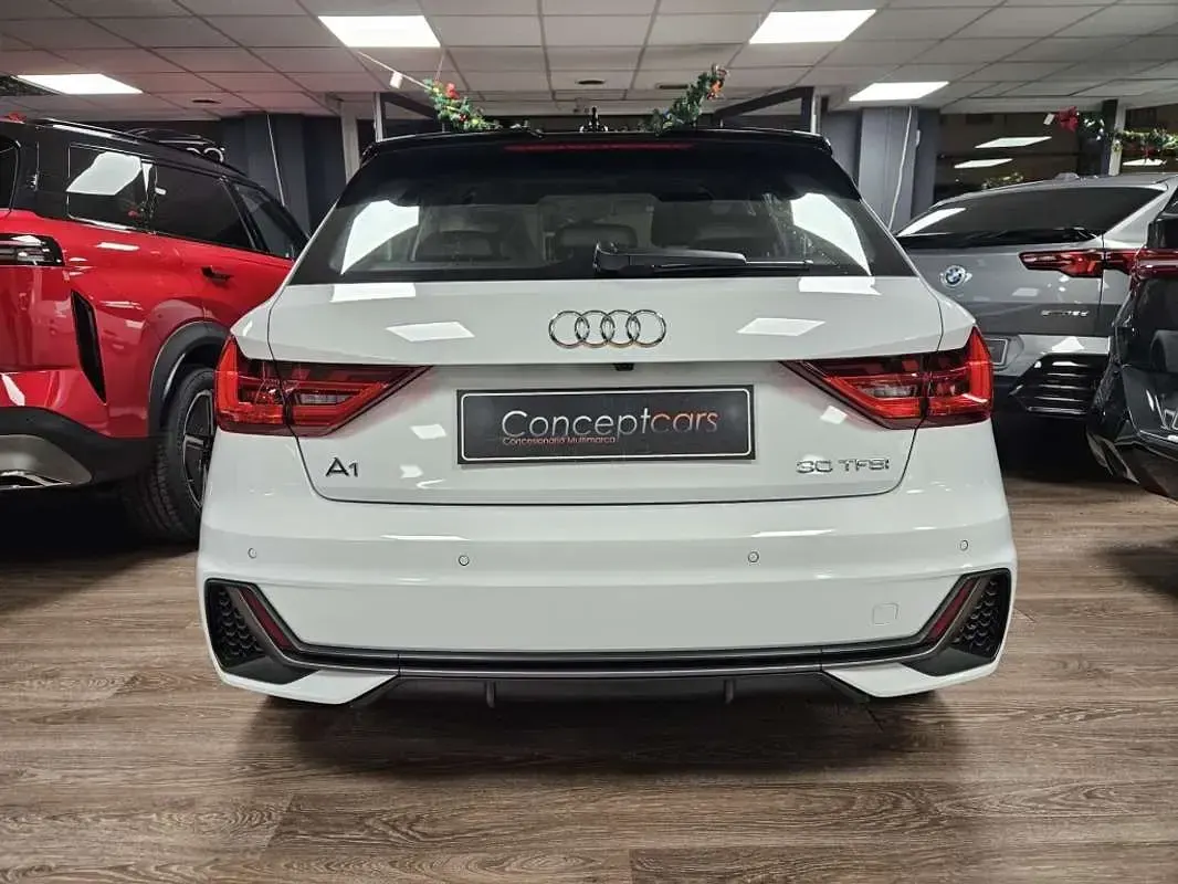 Nuevo Audi A1 Sportback Sport 116 CV (85 kW) 2026 Blanco Utilitario