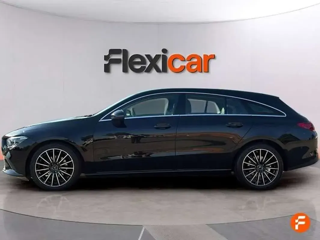 Usado Mercedes CLA180 136 CV (100 kW) 2020 Negro Coupe