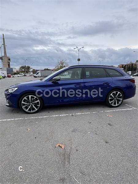 Usado Seat Leon FR 150 CV (110 kW) 2021 Azul Familiar