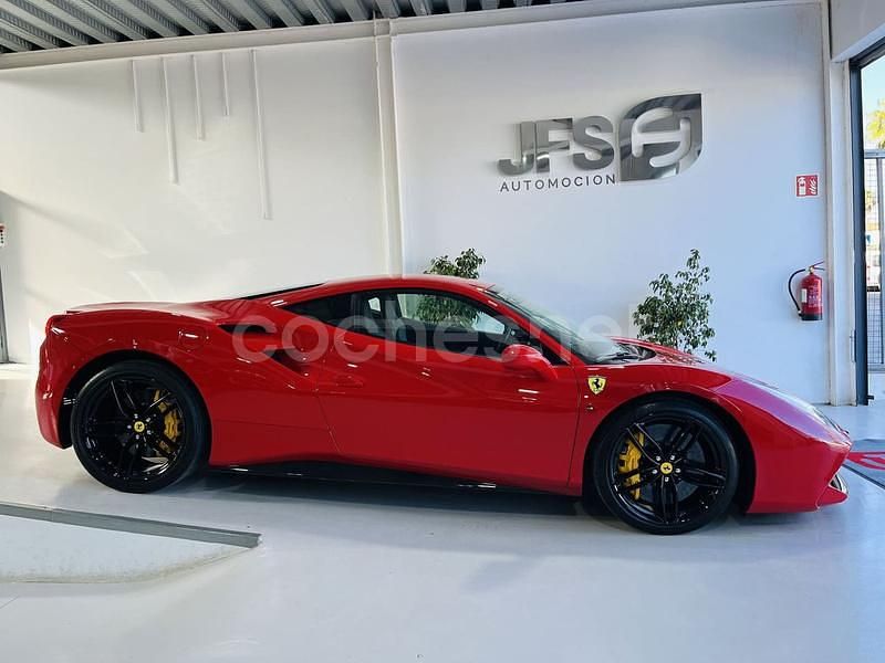 Usado Ferrari 488 678 CV (498 kW) 2015 Rojo Coupe