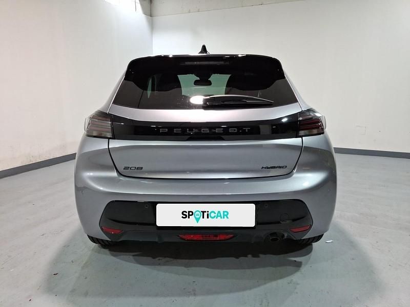 Usado Peugeot 208 Allure 101 CV (74 kW) 2025 Gris Utilitario