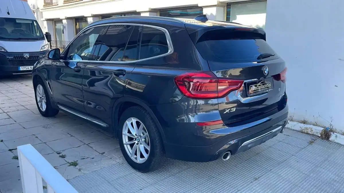 Usado BMW X3 Luxury Line 190 CV (139 kW) 2018 Gris SUV