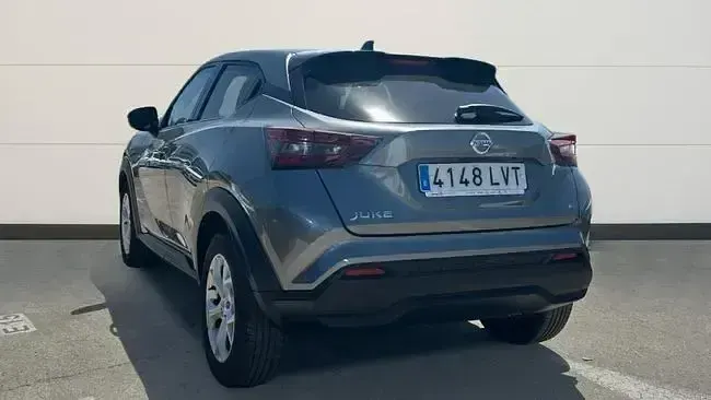Usado Nissan Juke N-Connecta 114 CV (83 kW) 2021 Gris SUV