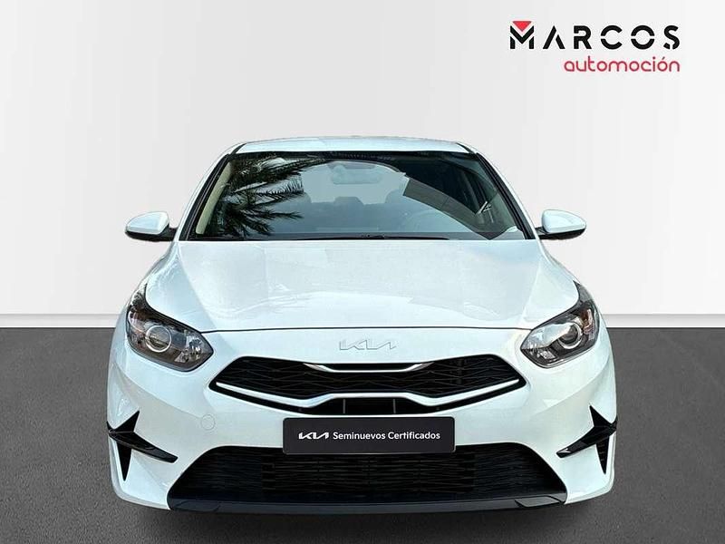 Usado Kia Ceed 101 CV (74 kW) 2024 Blanco Utilitario