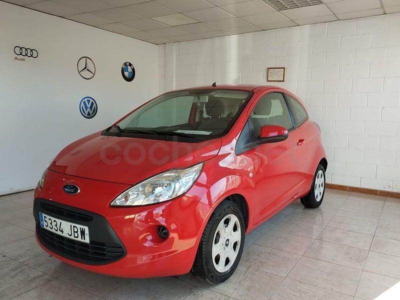 Usado Ford Ka ST 69 CV (50 kW) 2015 Granate Berlina