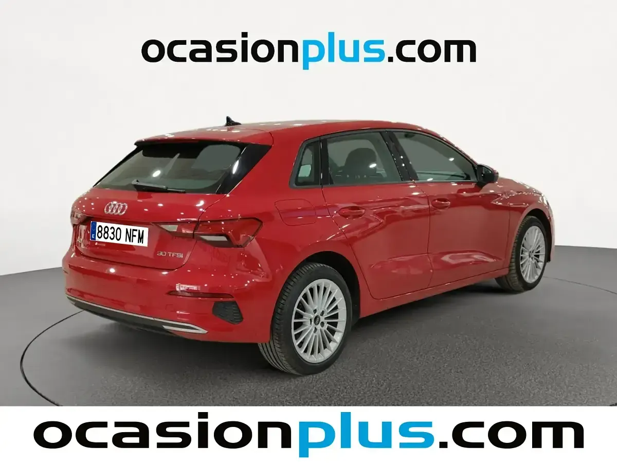 Usado Audi A3 Advanced Plus 110 CV (80 kW) 2023 Rojo Berlina
