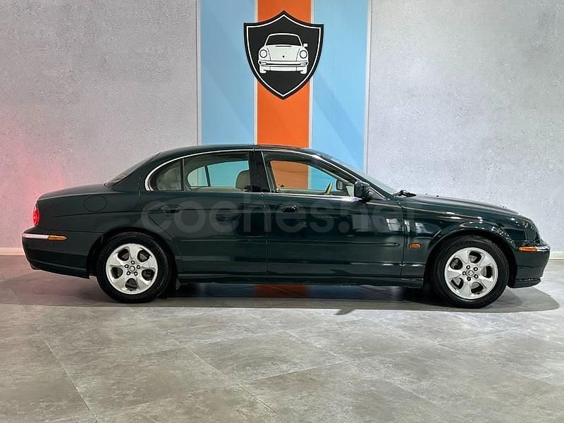 Usado Jaguar S-Type Executive 240 HP (176 kW) 2000 Verde Sedan
