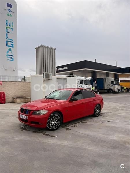 Usado BMW 320 163 HP (119 kW) 2005 Vermelho Sedan