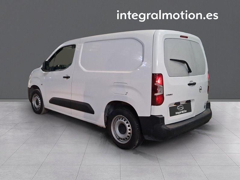 Usado Opel Combo S 76 CV (55 kW) 2021 Blanco Monovolumen