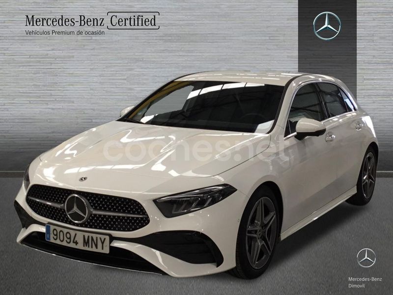 Blanco polar Usado 2024 Mercedes A200 AMG line Berlina | 35.900 € (Precio justo) - Imagen 1/4