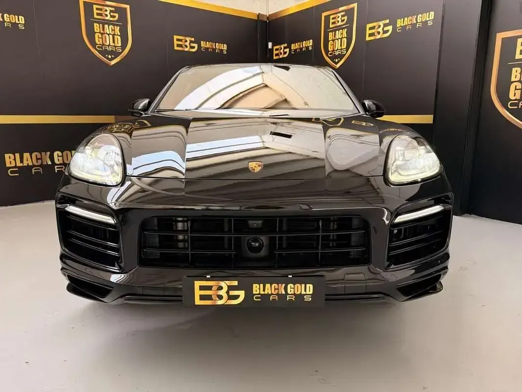Usado Porsche Cayenne Platinum Edition 462 CV (339 kW) 2023 Negro SUV