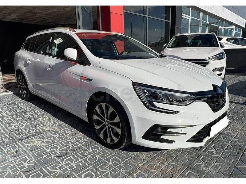 Usado Renault Mégane GrandTour Techno 116 CV (85 kW) 2022 Blanco Familiar