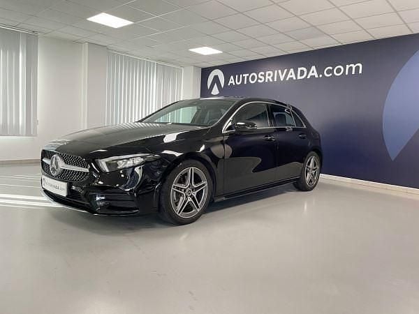 Usado Mercedes A180 AMG 116 CV (85 kW) 2020 Negro noche (estándar) Utilitario