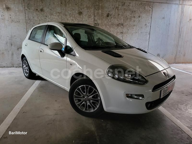 Blanco Usado 2012 Fiat Punto Lounge Berlina | 6980 € (Precio justo) - Imagen 1/4