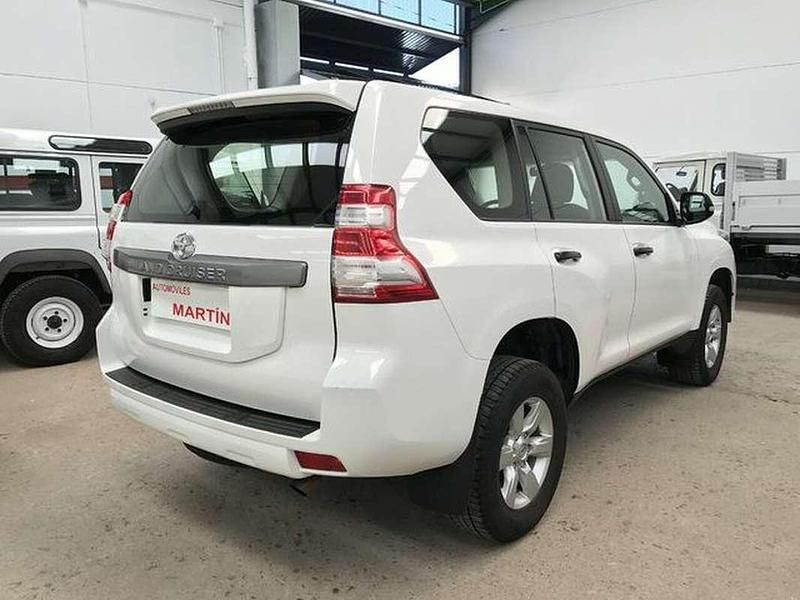 Usado Toyota Land Cruiser 190 CV (139 kW) 2013 Blanco SUV