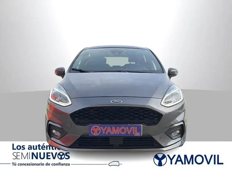 Usado Ford Fiesta ST-Line 125 CV (91 kW) 2018 Gris / plata Utilitario