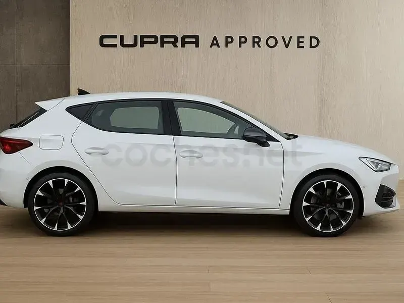 Usado Cupra Leon 204 CV (150 kW) 2023 Blanco Berlina