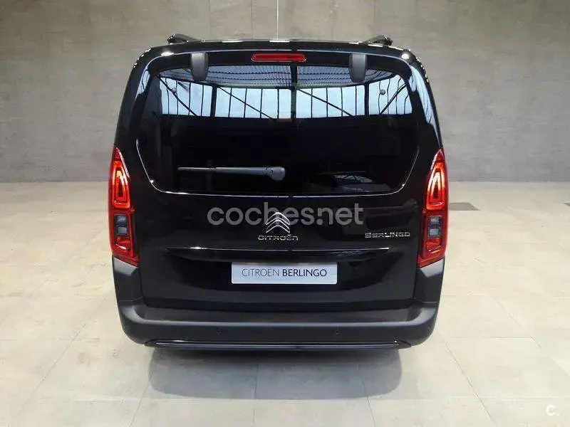 Usado Citroën Berlingo Shine 130 CV (95 kW) 2020 Negro Monovolumen